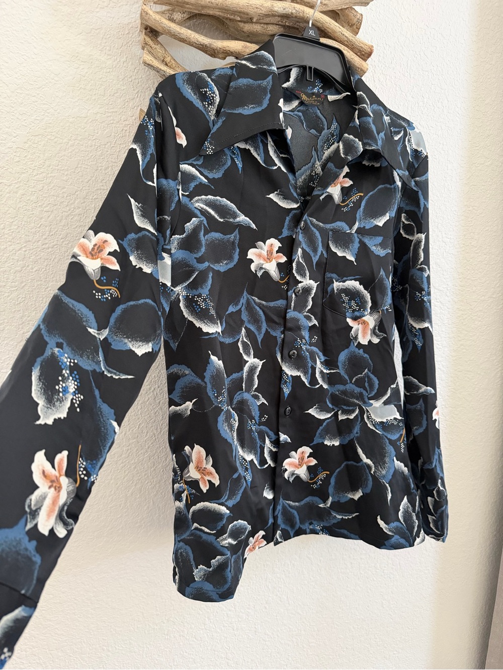 1970’s Vintage Mr. Jans CALIFORNIA Men's Black Floral Button-Up Shirt sz M